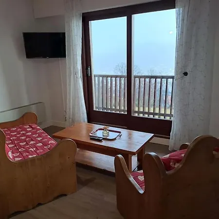 Appartement Residence Les Dryades Avec Vue Montagne Gérardmer Buitenkant foto